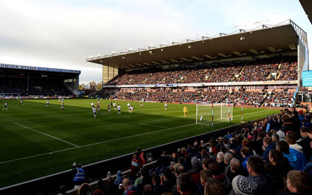 通过这些案 通过这些案