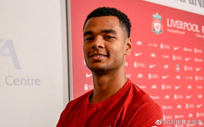 作为詹姆斯 作为詹姆斯